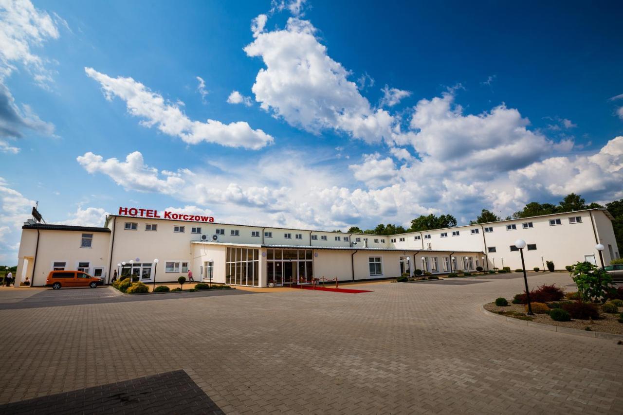 Hotel Korczowa Mlyny  Exteriör bild