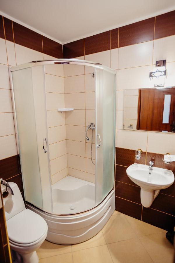 Hotel Korczowa Mlyny  Exteriör bild